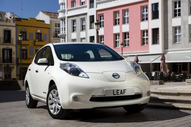 nissan-leaf-2013_01