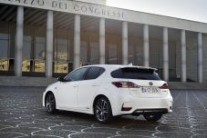 lexus-ct-200h-0009
