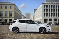 lexus-ct-200h-0018