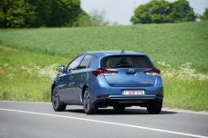 toyota-auris-hybride-0007