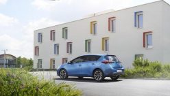 toyota-auris-hybride-0019