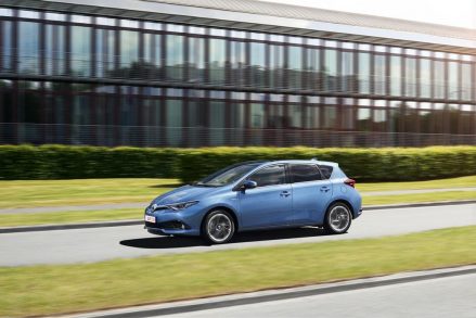 toyota-auris-hybride-0020