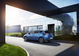 toyota-auris-hybride-0022