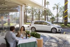 vw-golf-gte-2017-0011