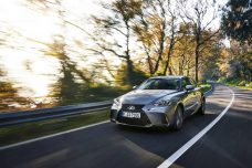 lexus-is-300h-2017-0004