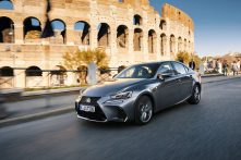 lexus-is-300h-2017-0009
