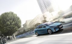 toyota-prius-vhr-0034