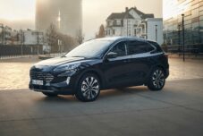 Ford Kuga hybride 1