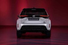 Toyota Yaris Cross SUV hybride 21