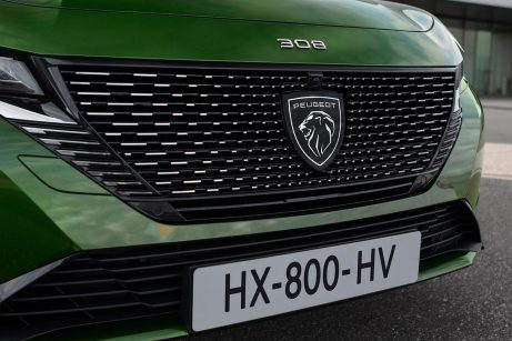 nouvelle-peugeot-308-hybrid-0019