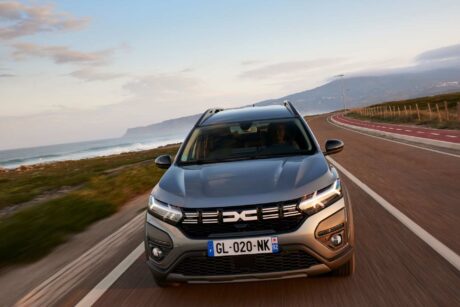 Dacia annonce 4.8 l / 100 km de consommation moyenne pour le Jogger hybride 5 places