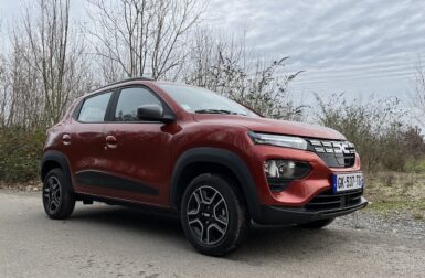 Ventes de voitures électriques : la Dacia Spring a pris sa revanche sur le Tesla Model Y en avril 2023