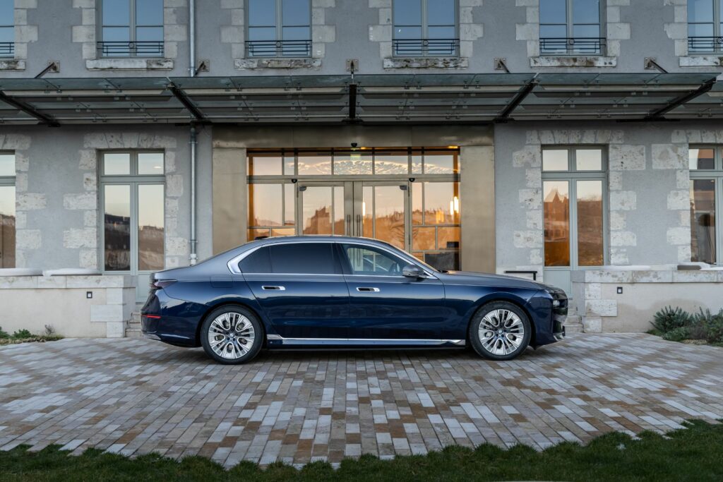 La nouvelle i7 est commercialisée à partir de 154 450 €