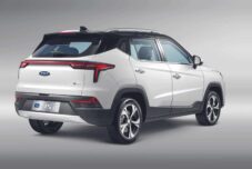 Le volume du coffre du SUV électrique e-JS4 s'étend de 520 à 1050 l