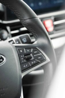 La vitesse maximale du SUV électrique chinois e-JS4 est limitée à 150 km/h