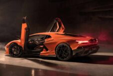 Lamborghini Revuelto 2