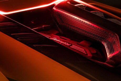 Lamborghini Revuelto 5