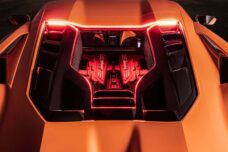 Lamborghini Revuelto 9