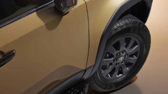 Toyota Land Cruiser hybride 5