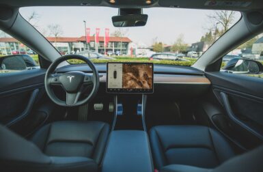 Top 10 des constructeurs de véhicules électriques Q2 2023 : Tesla encore en tête mais pour combien de temps ?